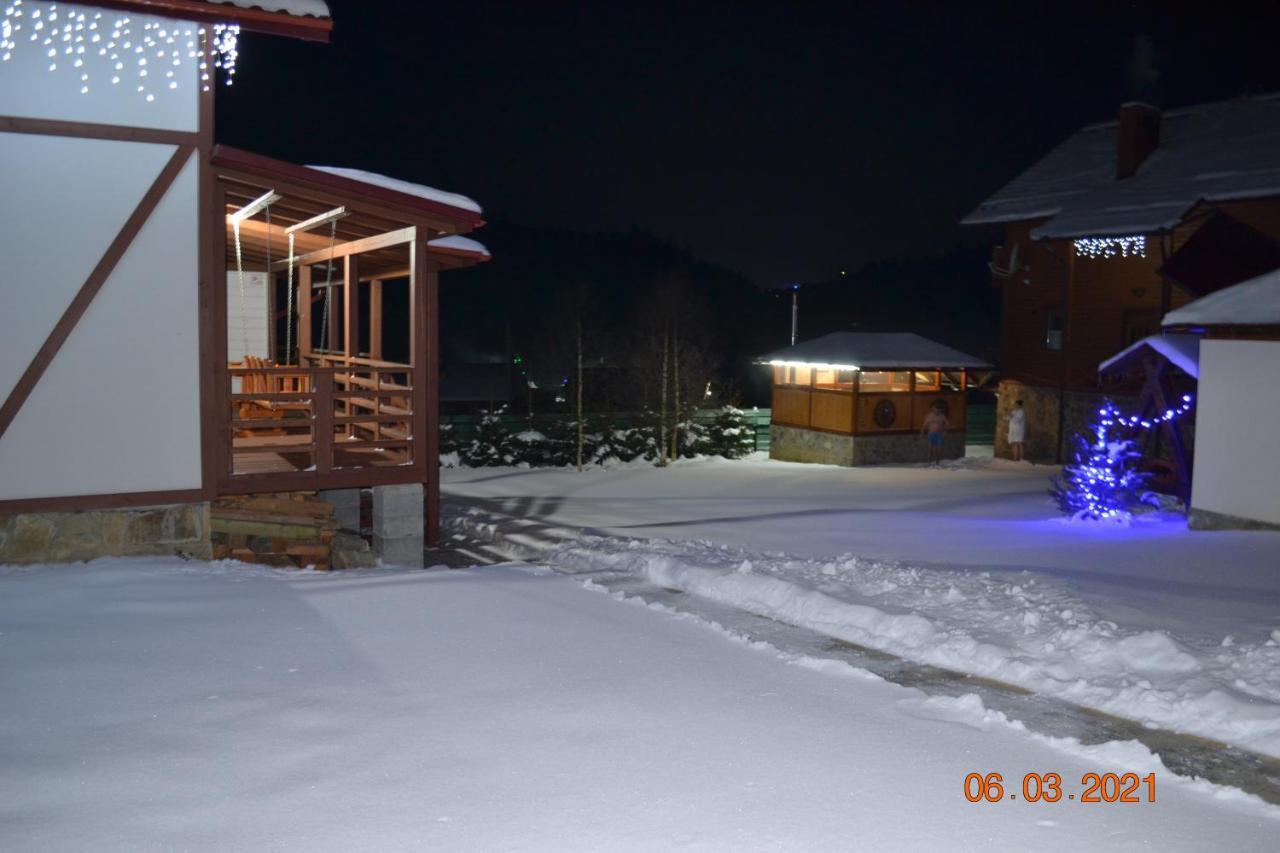 Aura Karpat Hotel บูโคเวล ภายนอก รูปภาพ